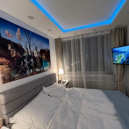 Lovely Flat Relax Near City Center Nuremberg ภายนอก รูปภาพ